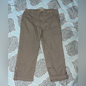 Democracy Khaki Capri Pants - Size 8